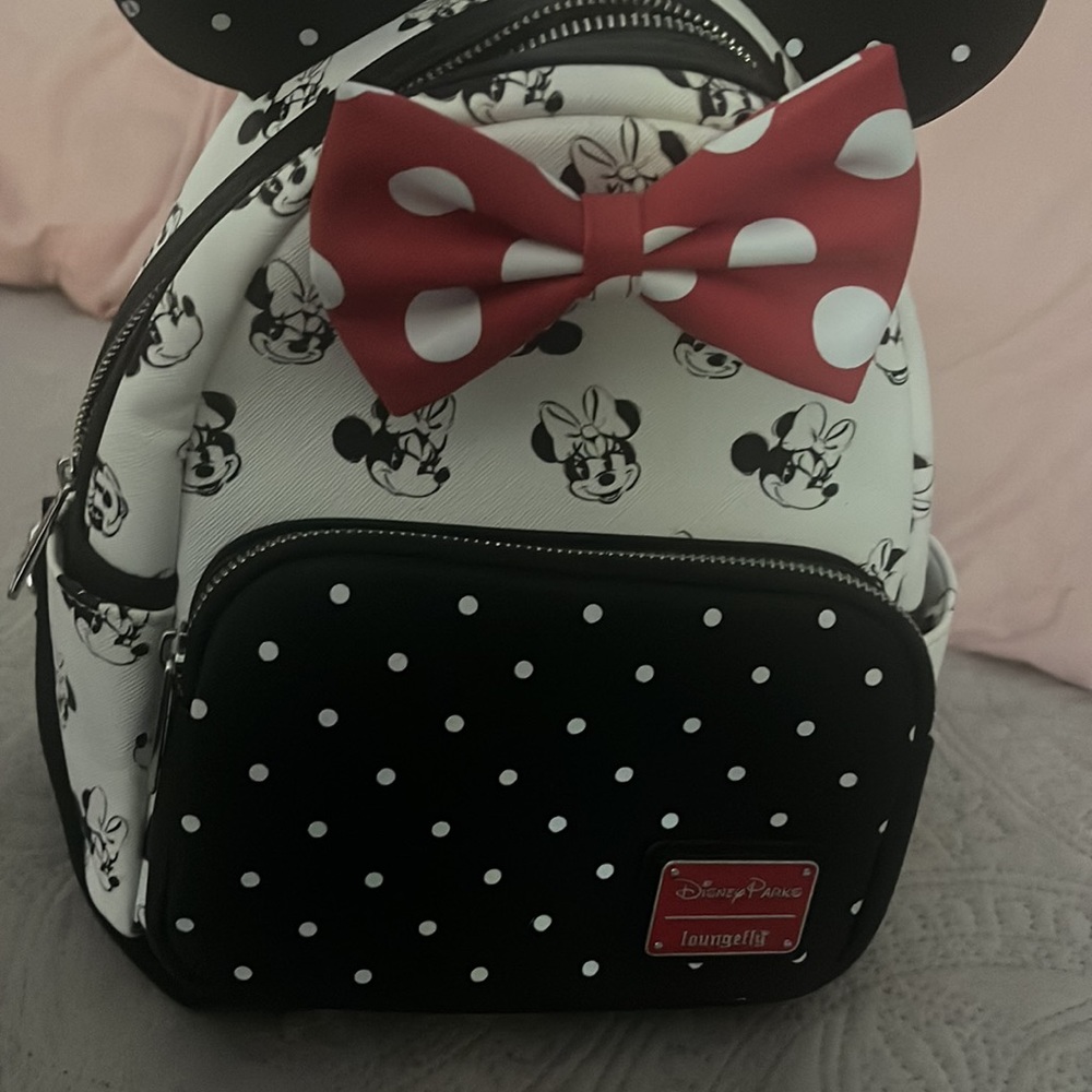 Minnie Mouse Backpack - Picture 4 of 4